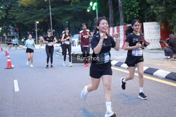Runner Photo 4248356