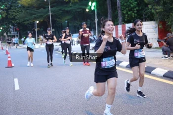 Runner Photo 4248358