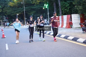 Runner Photo 4248362