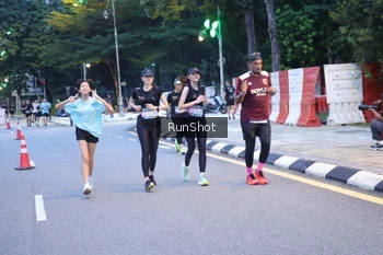 Runner Photo 4248364