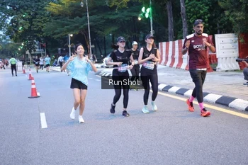 Runner Photo 4248369