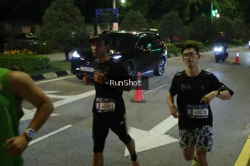 Runner Photo 4248370