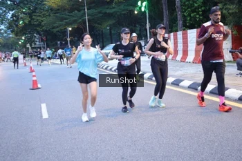 Runner Photo 4248371
