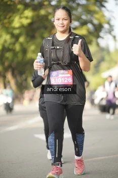 Runner Photo 4248373