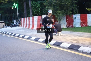 Runner Photo 4248382