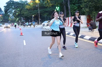 Runner Photo 4248384