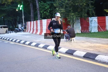 Runner Photo 4248388