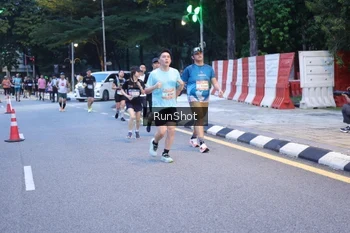 Runner Photo 4248394