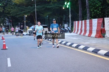 Runner Photo 4248395