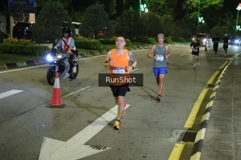 Runner Photo 4248398