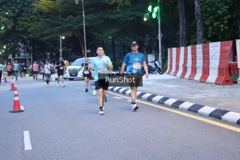 Runner Photo 4248401