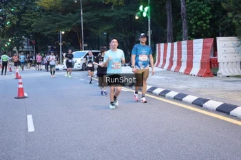 Runner Photo 4248407
