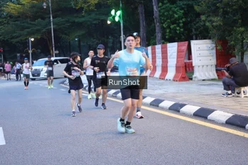 Runner Photo 4248409