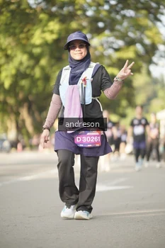 Runner Photo 4248431