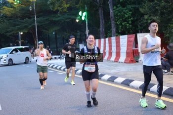 Runner Photo 4248448