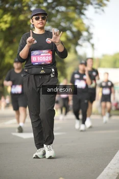 Runner Photo 4248486