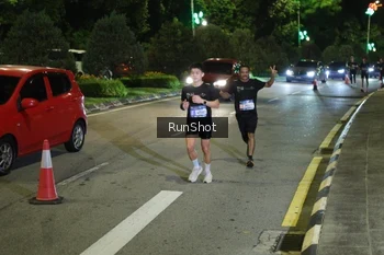 Runner Photo 4248487