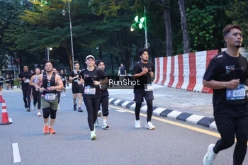 Runner Photo 4248495