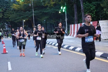 Runner Photo 4248496