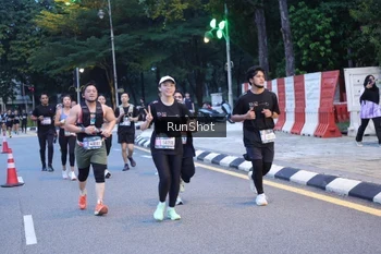 Runner Photo 4248497
