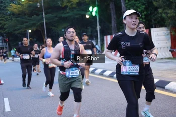 Runner Photo 4248505