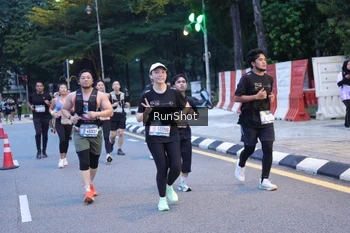Runner Photo 4248509