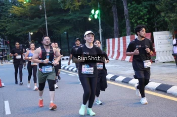 Runner Photo 4248512