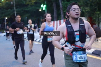 Runner Photo 4248513