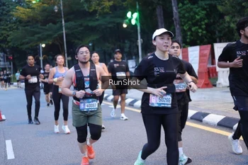 Runner Photo 4248514