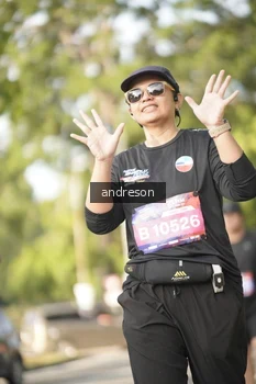 Runner Photo 4248521