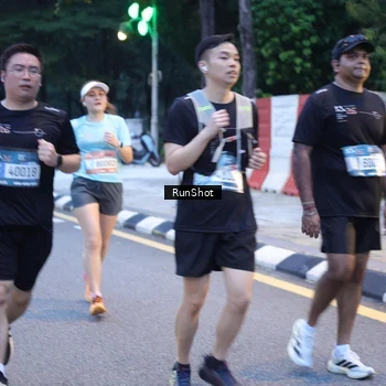 Runner Photo 4248522