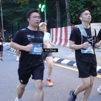 Runner Photo 4248528