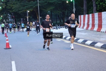 Runner Photo 4248555