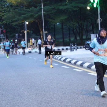 Runner Photo 4248563