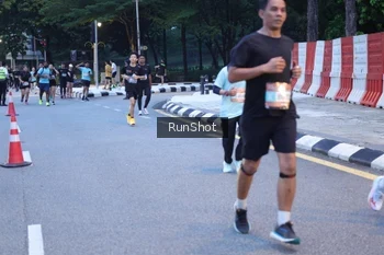 Runner Photo 4248565
