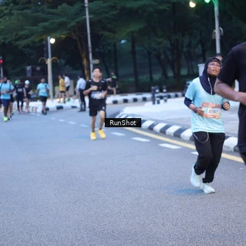Runner Photo 4248570