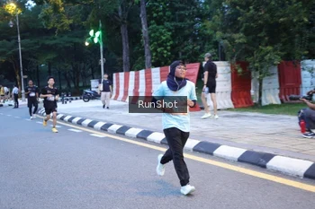 Runner Photo 4248578