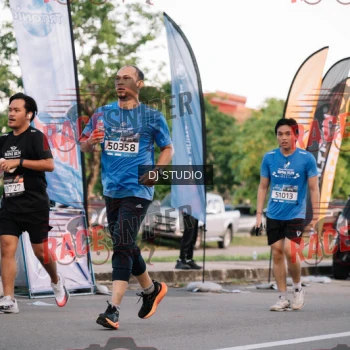 Runner Photo 424861