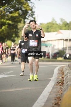 Runner Photo 4248636