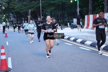 Runner Photo 4248648