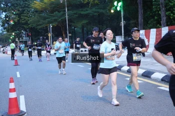 Runner Photo 4248657