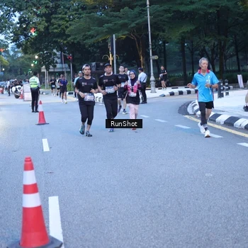 Runner Photo 4248672