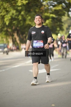 Runner Photo 4248675