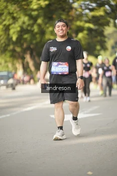 Runner Photo 4248684