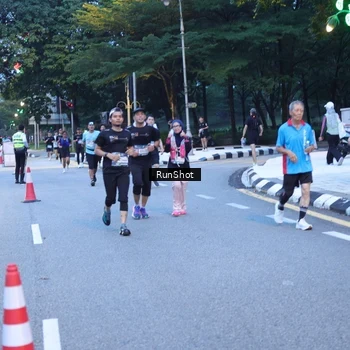 Runner Photo 4248689