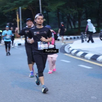 Runner Photo 4248697