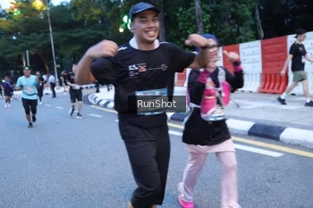 Runner Photo 4248711