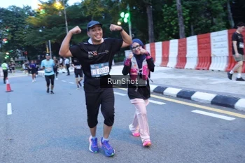 Runner Photo 4248718