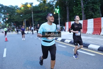 Runner Photo 4248725