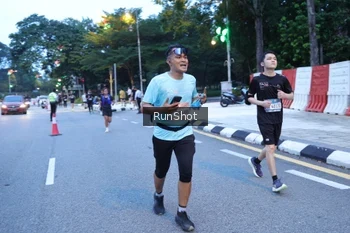 Runner Photo 4248728